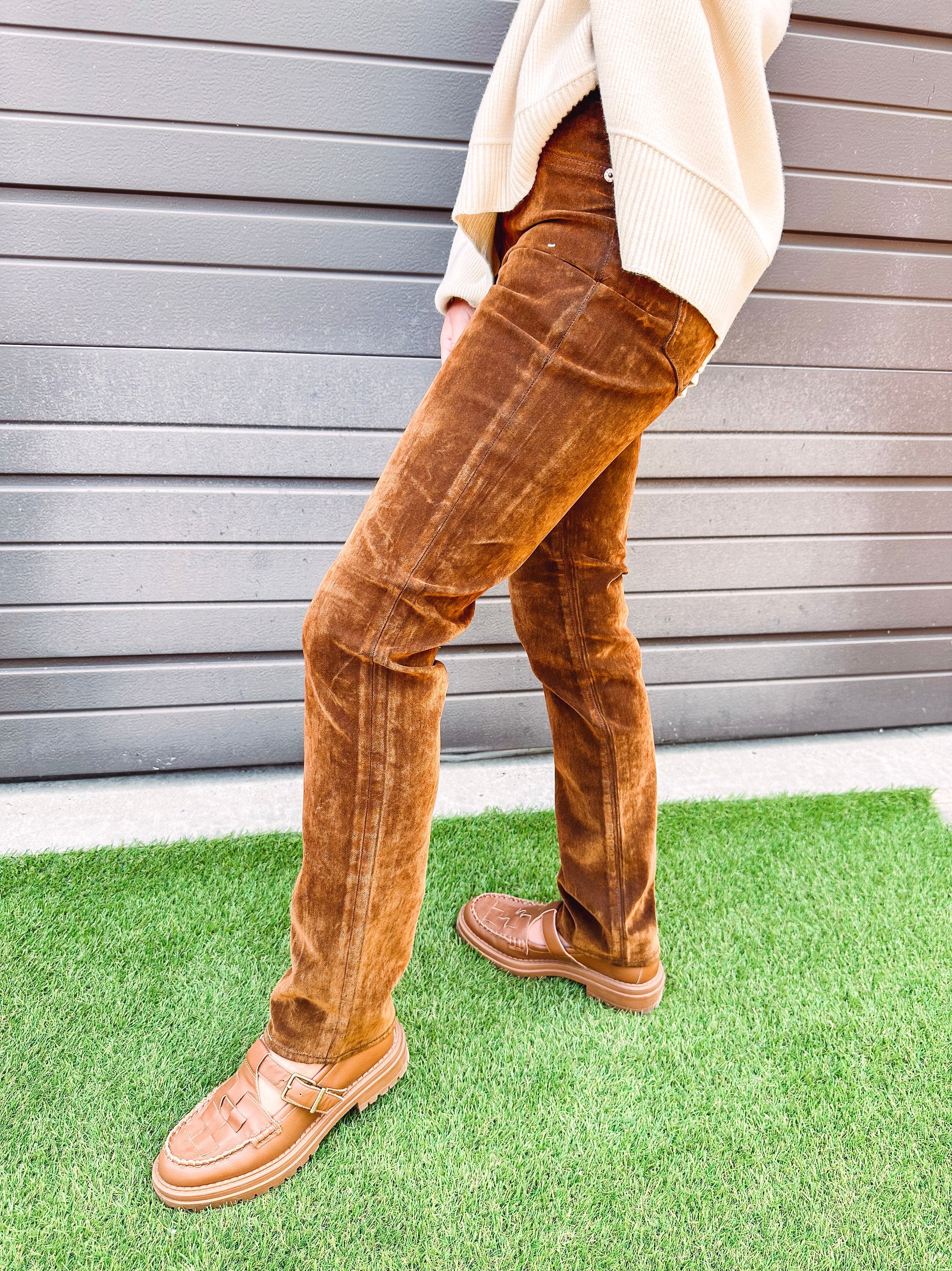Daze- Smarty Pants High Rise Denim in Cognac