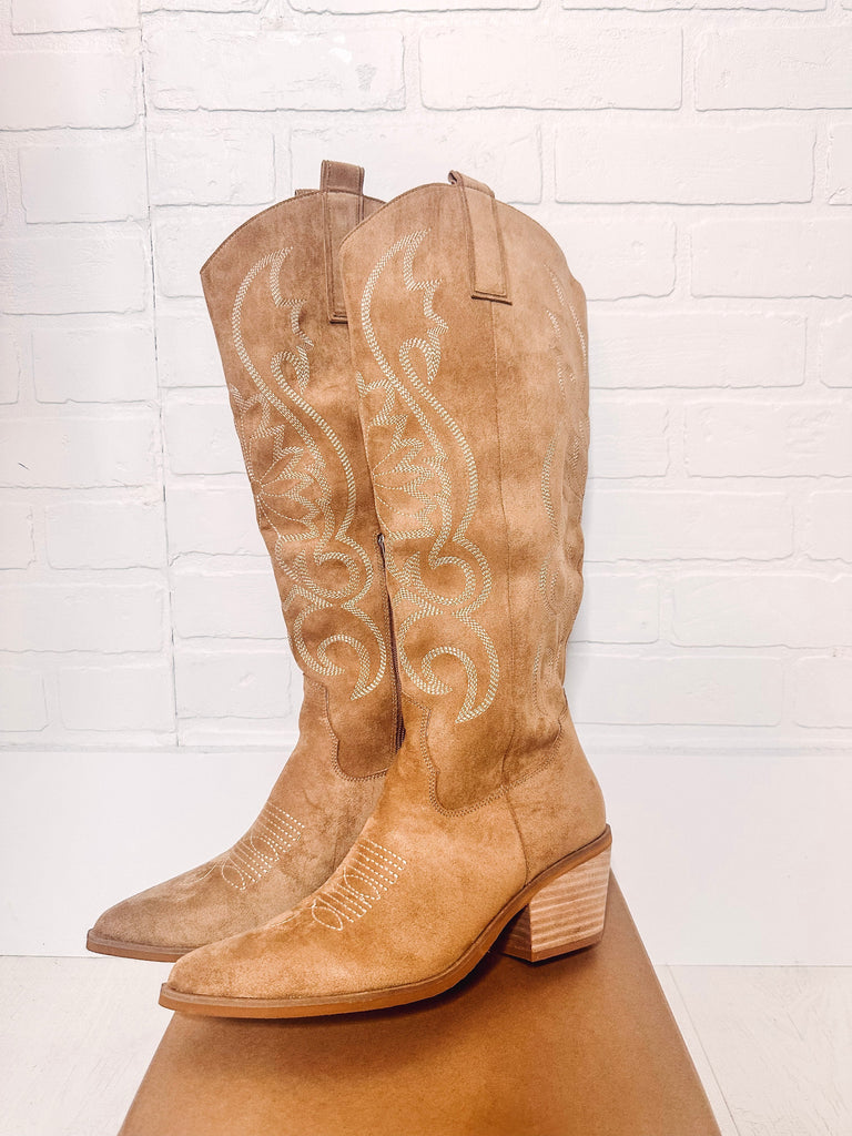 Eccentrics Boutique Shoe Giada Embroidered Cowgirl Boots-- Apricot