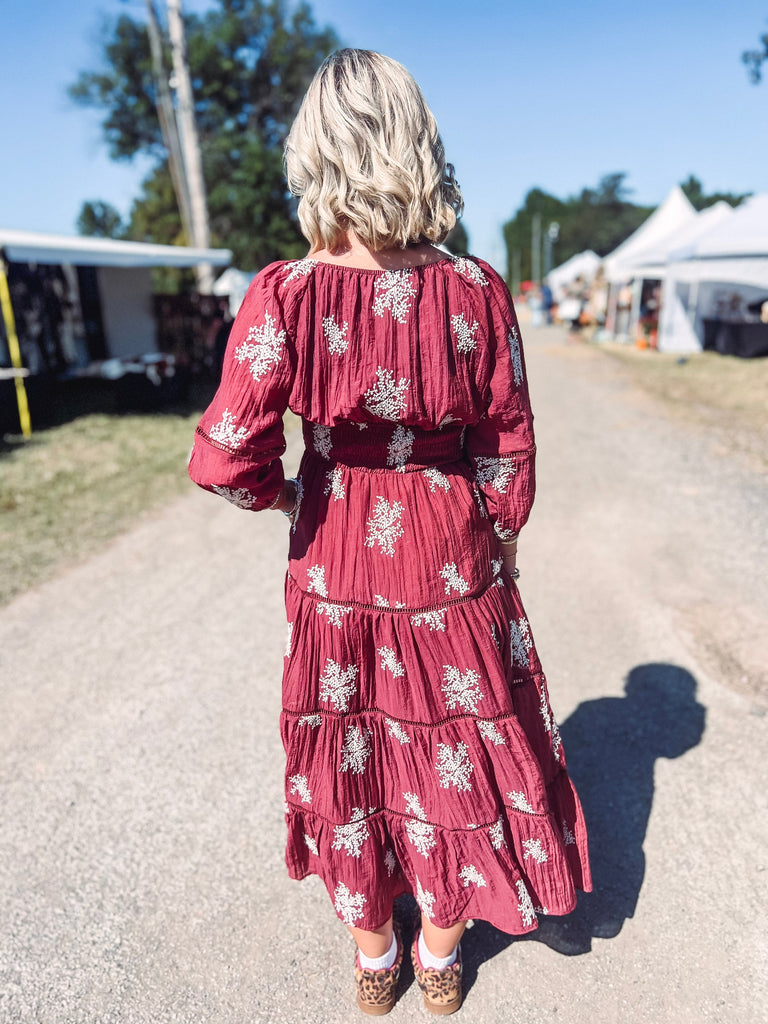 Eccentrics Boutique Dress Kiona Embodied Midi Dress