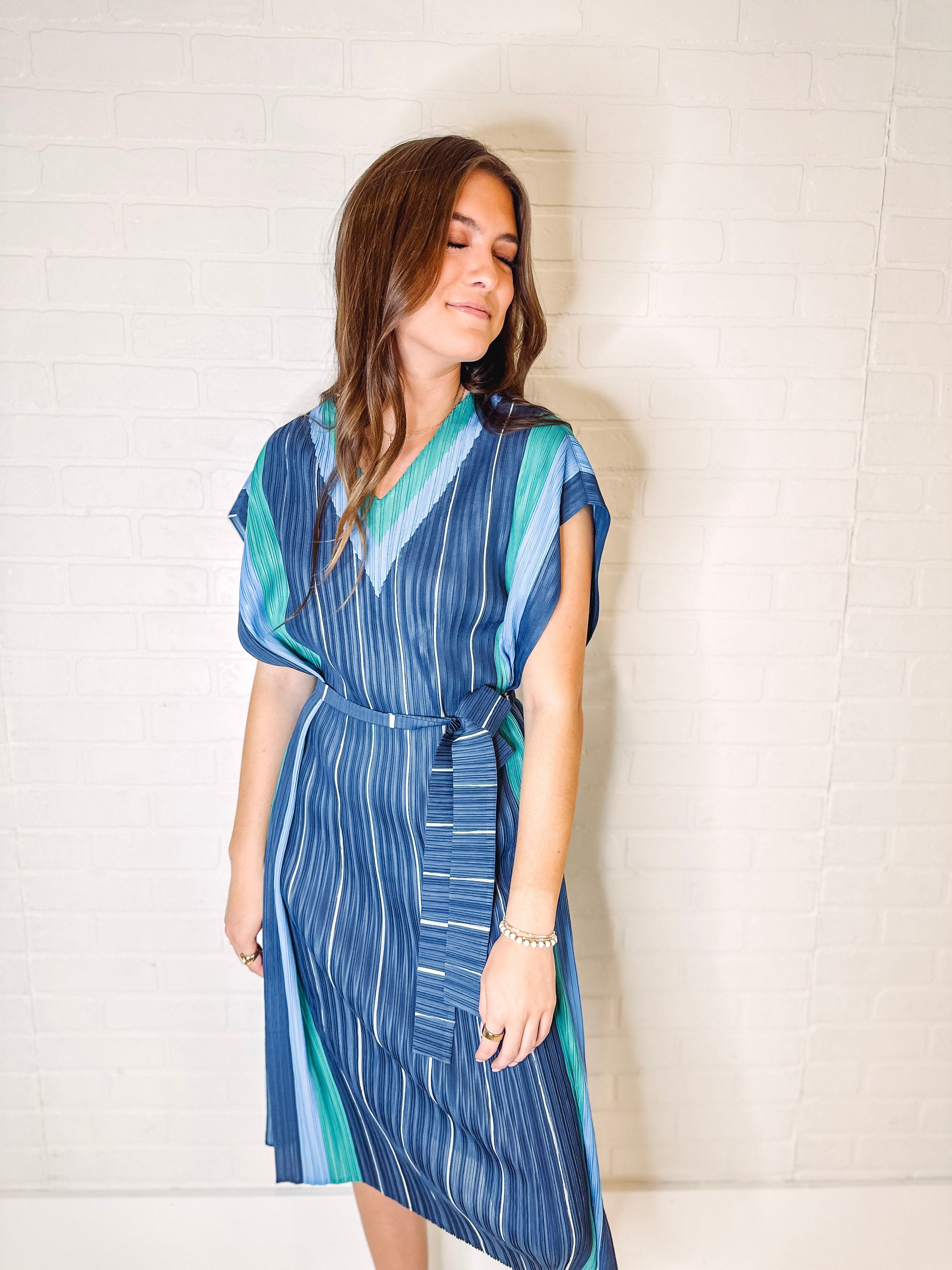 Robin Pliss Pleated Midi Dress with Sash Robin Pliss Pleated Midi Dress with Sash
