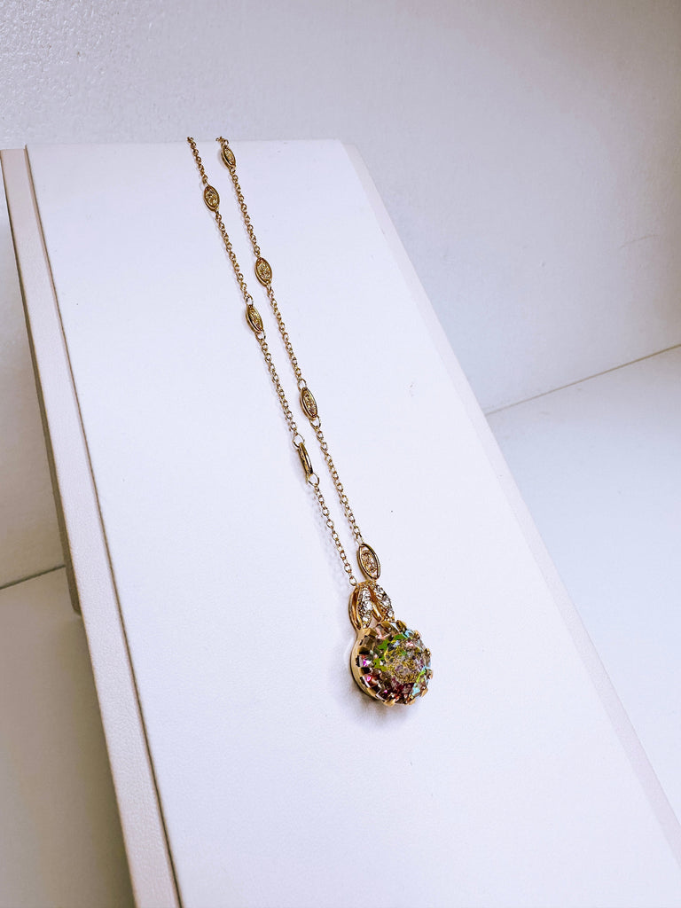 Mariana Jewelry Mariana Extra Luxurious Double Stone Pendant-- Winds of Change Gold