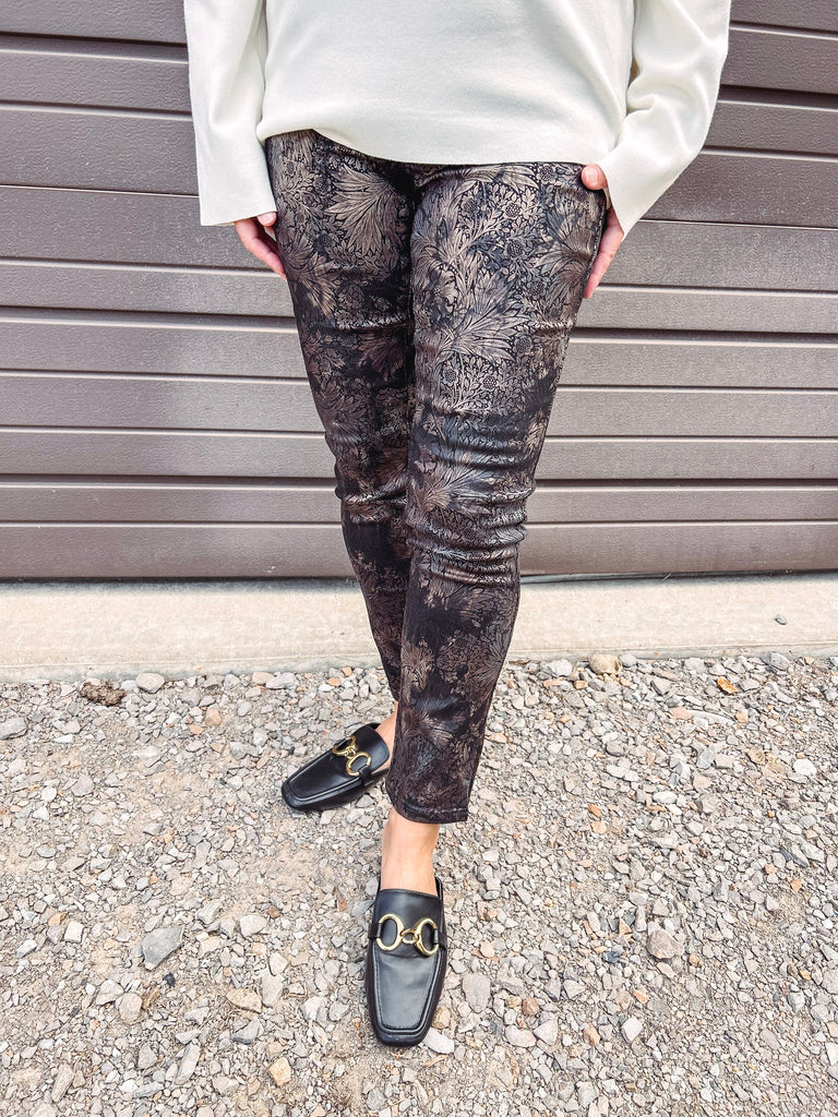 Tribal Denim Tribal Audrey Pull-On Slim Ankle Jeans-- Bronze Foil Print